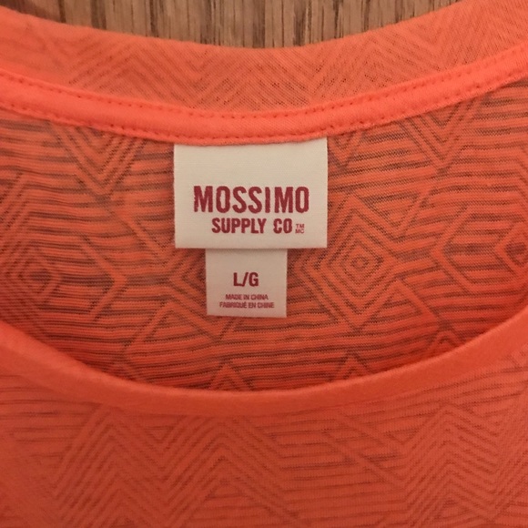 Crop Top - Picture 2 of 3